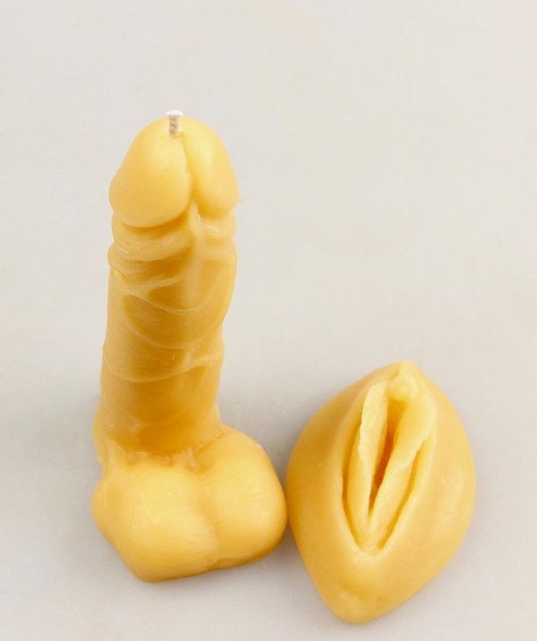 Penis und Vagina aus reinem Bienenwachs, Kerzenset